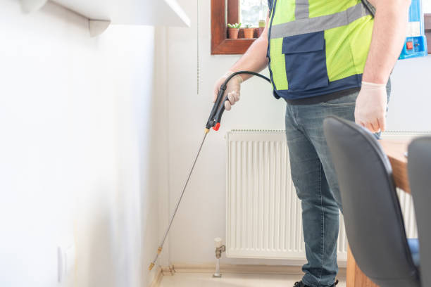 Best Emergency Pest Control  in Evart, MI